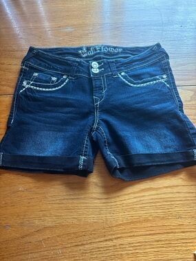 Vintage Y2K Wallflower Bling Bedazzled Shorts Size 7 / 4.5” inseam